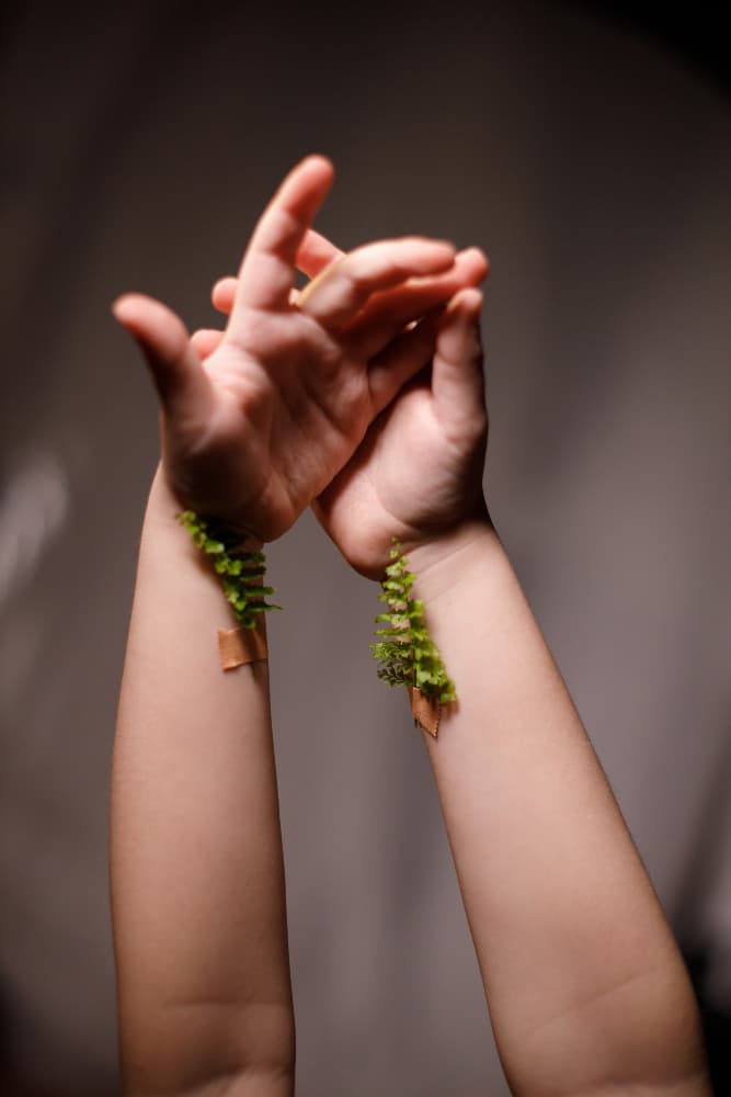 Calming Shirodhara session adapted for children.